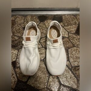 White Hey Dudes size men 14
